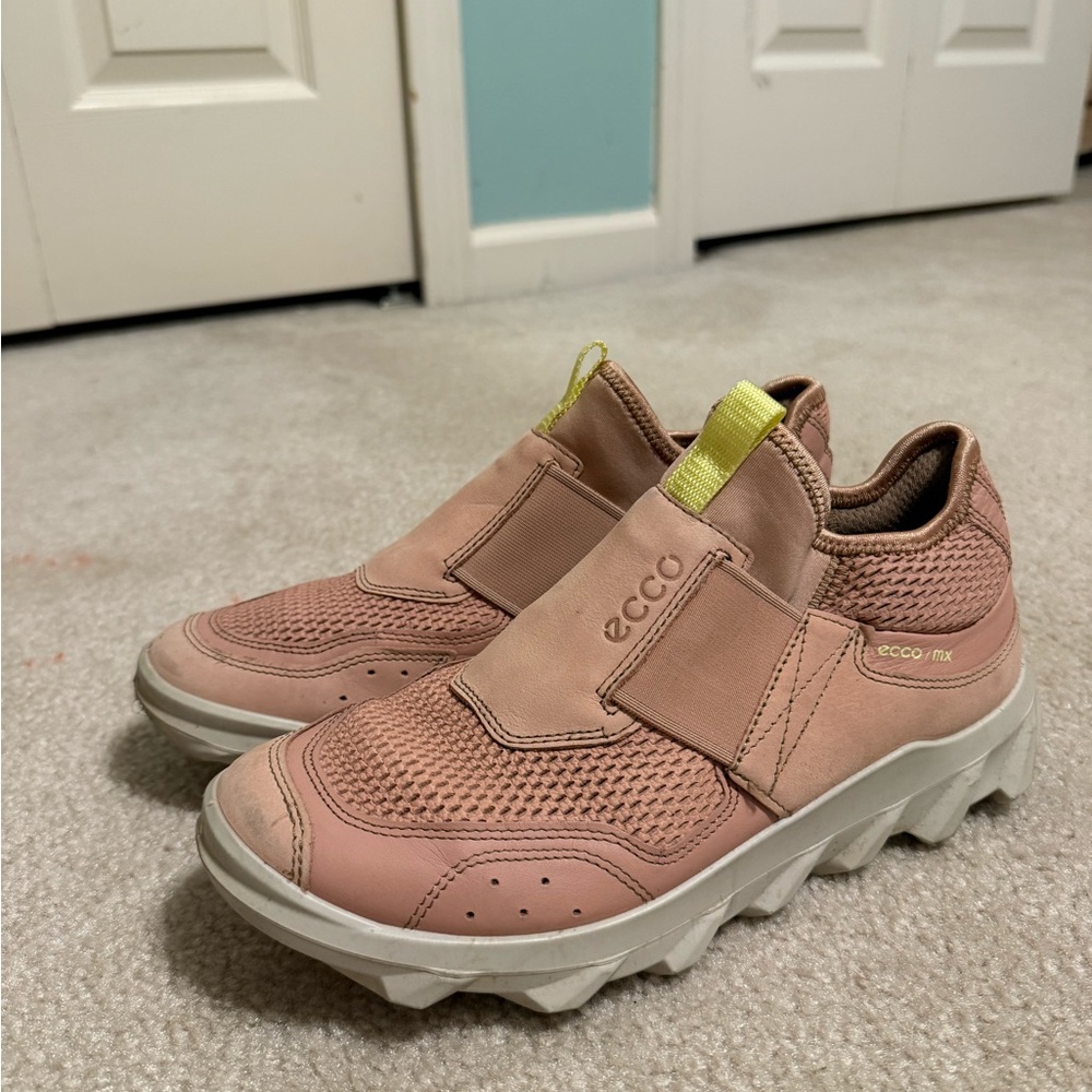 Ecco Brown Sneakers